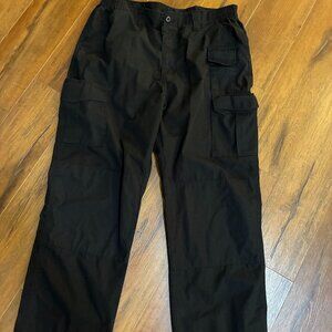 Propper Tactical Pants Women’s Size 20 Black Cargo Pockets Elastic Back Band.